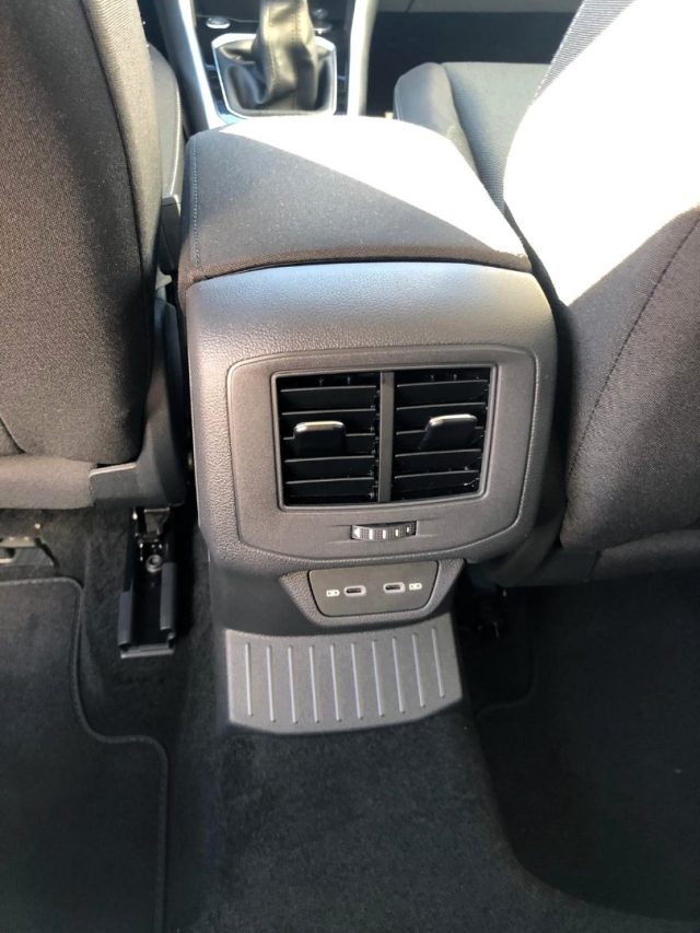 VOLKSWAGEN T-Roc usata, con Monitoraggio pressione pneumatici