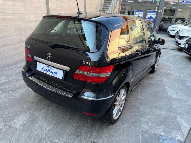 MERCEDES-BENZ B 180 usata, con Autoradio