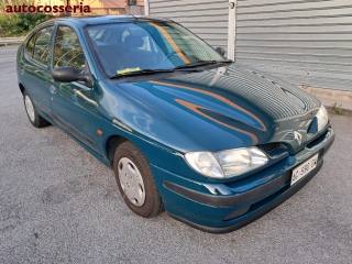 RENAULT Megane usata, con Alzacristalli elettrici