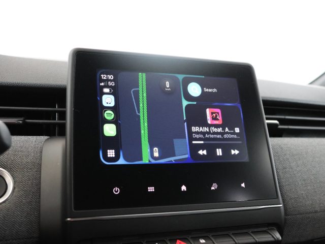 RENAULT Clio usata, con USB