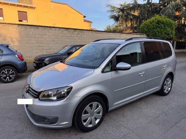 VOLKSWAGEN Touran usata, con Fendinebbia