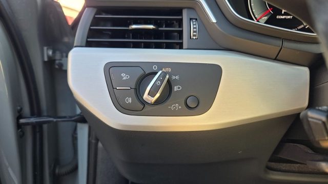 AUDI A4 usata, con USB