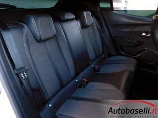 PEUGEOT 2008 usata, con Touch screen