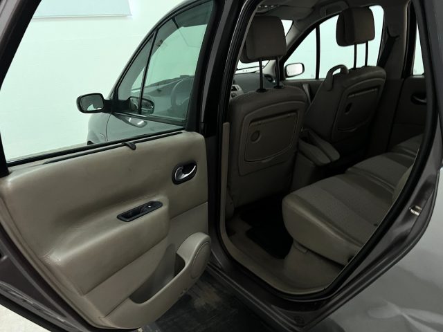 RENAULT Scenic usata, con Specchietti laterali elettrici