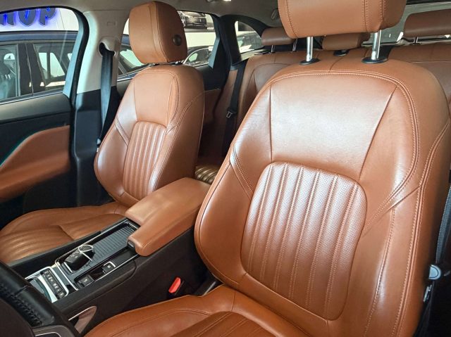 JAGUAR F-Pace usata, con Autoradio
