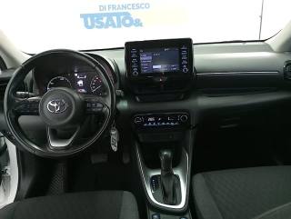 TOYOTA Yaris usata, con Touch screen