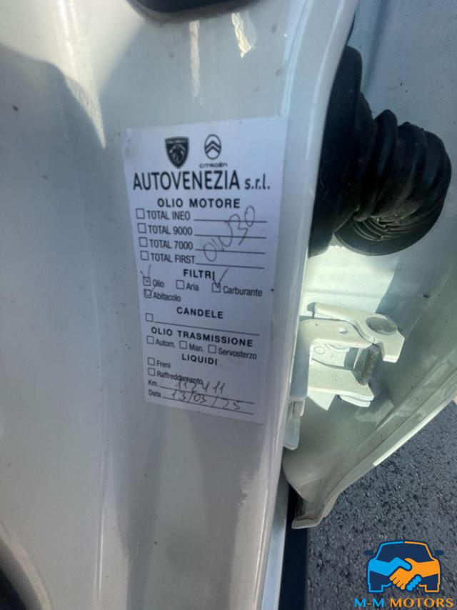 PEUGEOT 2008 usata, con Touch screen