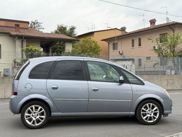 OPEL Meriva usata, con Autoradio