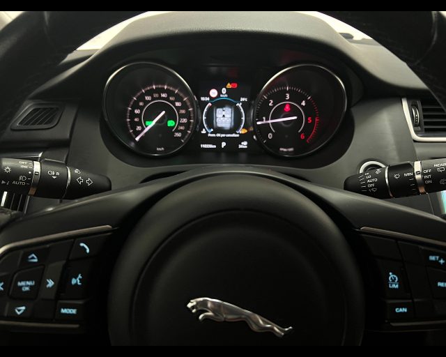 JAGUAR E-Pace usata, con Sensore di pioggia