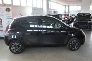 LANCIA Ypsilon usata, con Autoradio