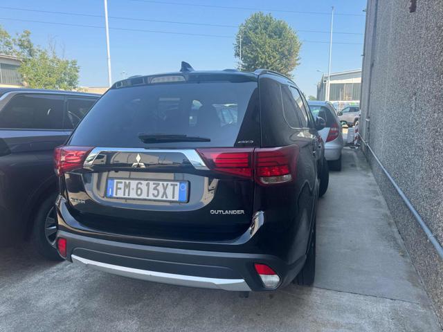 MITSUBISHI Outlander usata, con Airbag Passeggero
