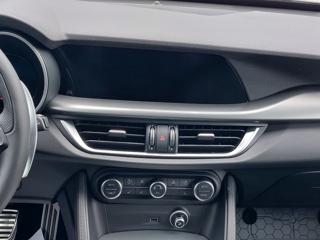 ALFA ROMEO Stelvio usata, con Controllo automatico clima