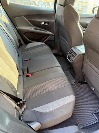 PEUGEOT 3008 usata, con Volante in pelle