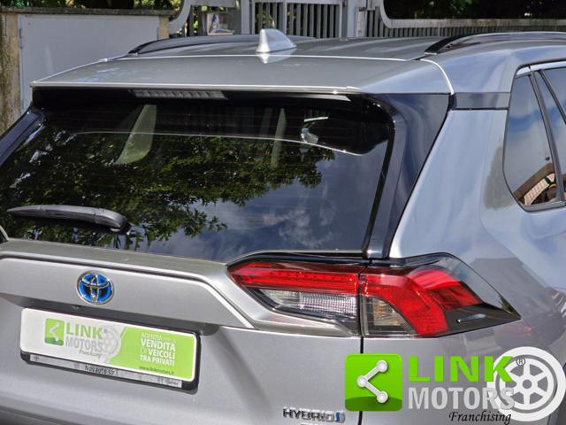 TOYOTA RAV 4 usata, con Autoradio digitale