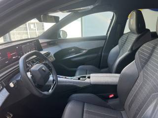 PEUGEOT 3008 usata, con Sensori di parcheggio anteriori