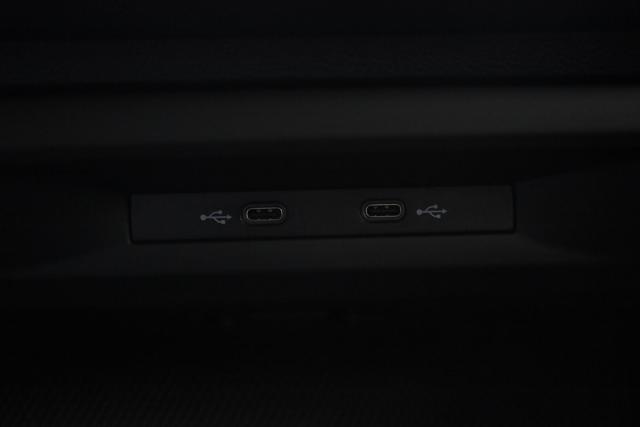VOLKSWAGEN Golf usata, con Luci diurne LED