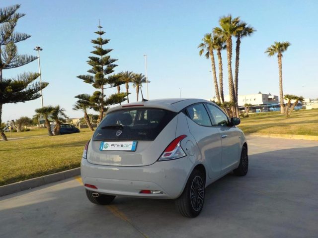 LANCIA Ypsilon usata, con Touch screen