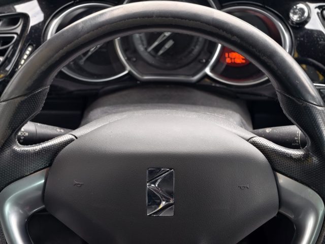 DS AUTOMOBILES DS 3 usata, con Controllo automatico clima