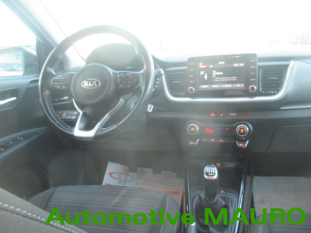 KIA Stonic usata, con Sensori di parcheggio posteriori