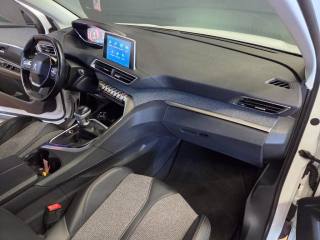 PEUGEOT 3008 usata, con Sensori di parcheggio posteriori