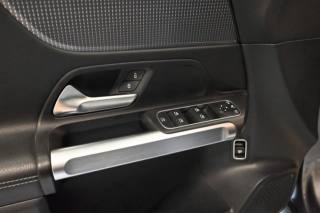 MERCEDES-BENZ GLB 180 usata 107