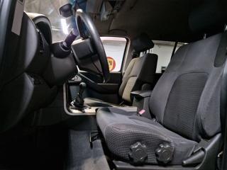 NISSAN Pathfinder usata, con Autoradio