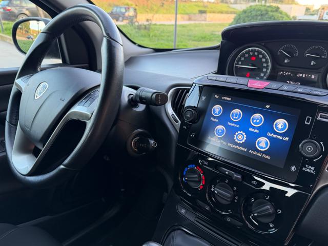 LANCIA Ypsilon usata, con Sedile posteriore sdoppiato