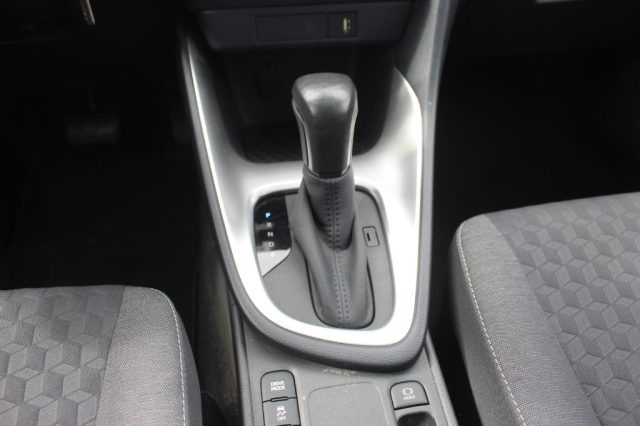 TOYOTA Yaris usata, con Bluetooth