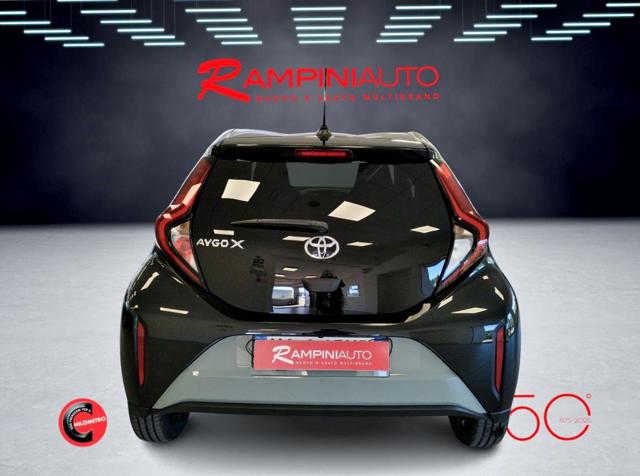 TOYOTA Aygo X usata 8