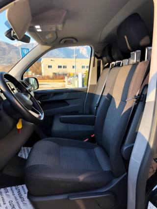 VOLKSWAGEN Caravelle usata, con Schermo multifunzione interamente digitale