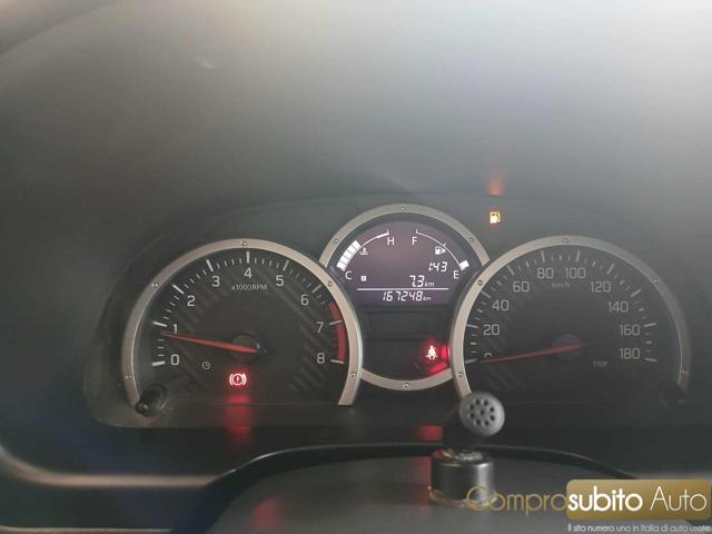 SUZUKI Jimny usata, con Bluetooth