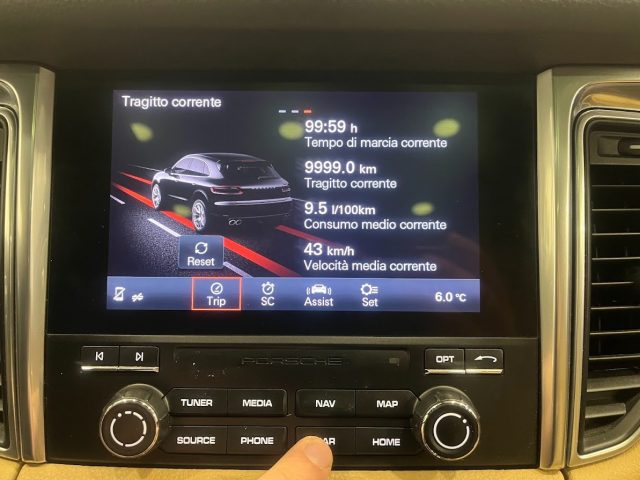 PORSCHE Macan usata, con MP3