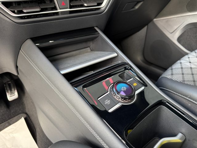 VOLKSWAGEN Tiguan usata, con Gancio traino