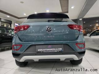 VOLKSWAGEN T-Roc usata, con Autoradio digitale