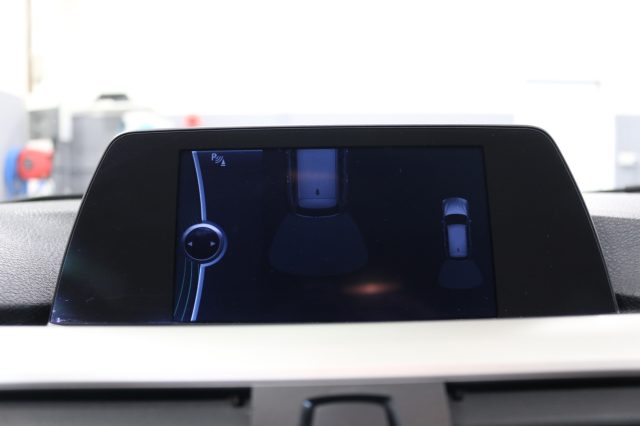 BMW 318 usata, con Sensori di parcheggio posteriori