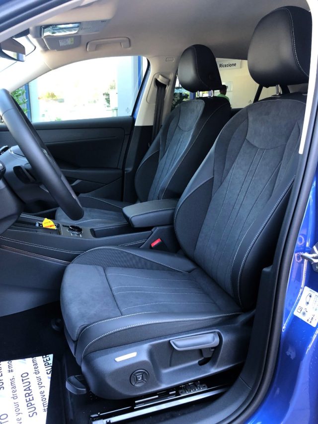 VOLKSWAGEN T-Roc usata, con Climatizzatore