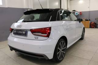 AUDI A1 usata, con Autoradio