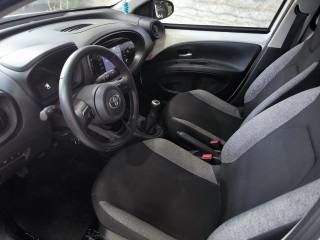 TOYOTA Aygo X usata, con Autoradio digitale