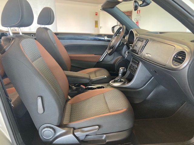 VOLKSWAGEN Maggiolino usata, con Cruise Control