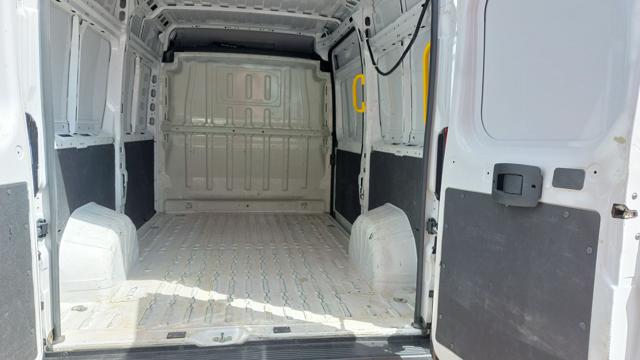 OPEL Movano usata, con Bluetooth
