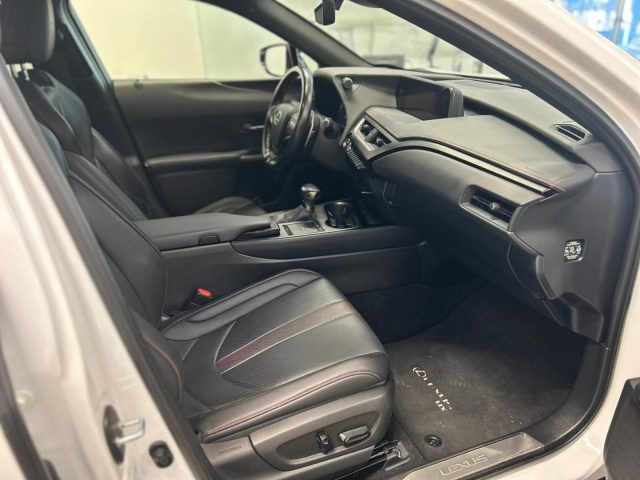 LEXUS UX 250h usata, con Climatizzatore