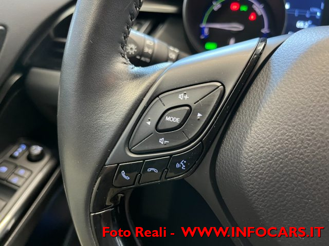 TOYOTA C-HR usata, con Volante in pelle