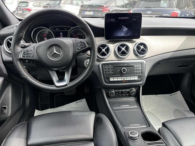 MERCEDES-BENZ GLA 200 usata, con Tettuccio apribile