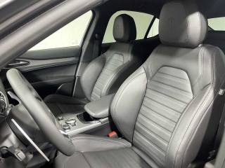 ALFA ROMEO Stelvio usata, con Sensore di luce
