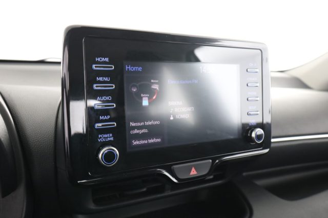 TOYOTA Yaris usata 12