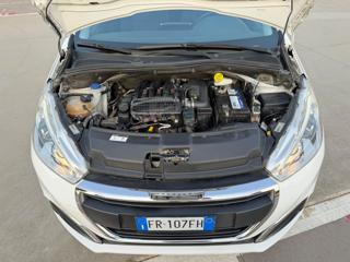 PEUGEOT 208 usata, con Volante multifunzione