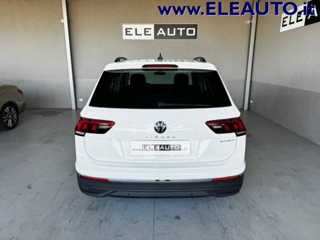 VOLKSWAGEN Tiguan usata, con Autoradio