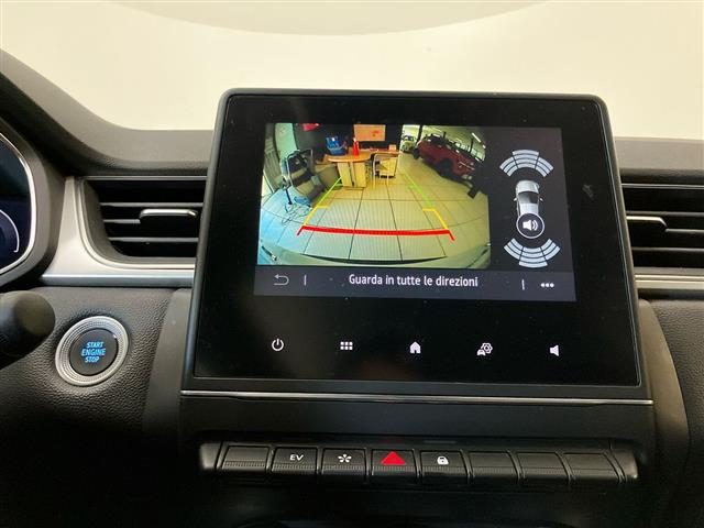 RENAULT Captur usata, con USB