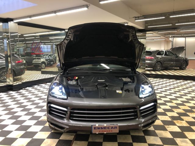 PORSCHE Cayenne usata, con Sensore di pioggia