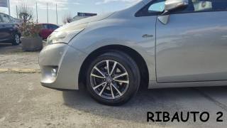 TOYOTA Verso usata, con Servosterzo